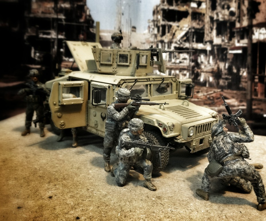 US M1151 Humvee Small 14