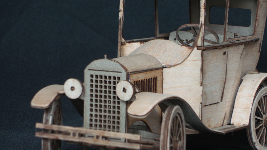 Ford Tudor Sedan 1924 Small 2