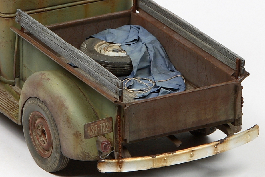 1941 Chevy Pickup, Scale 1:24 Small 3