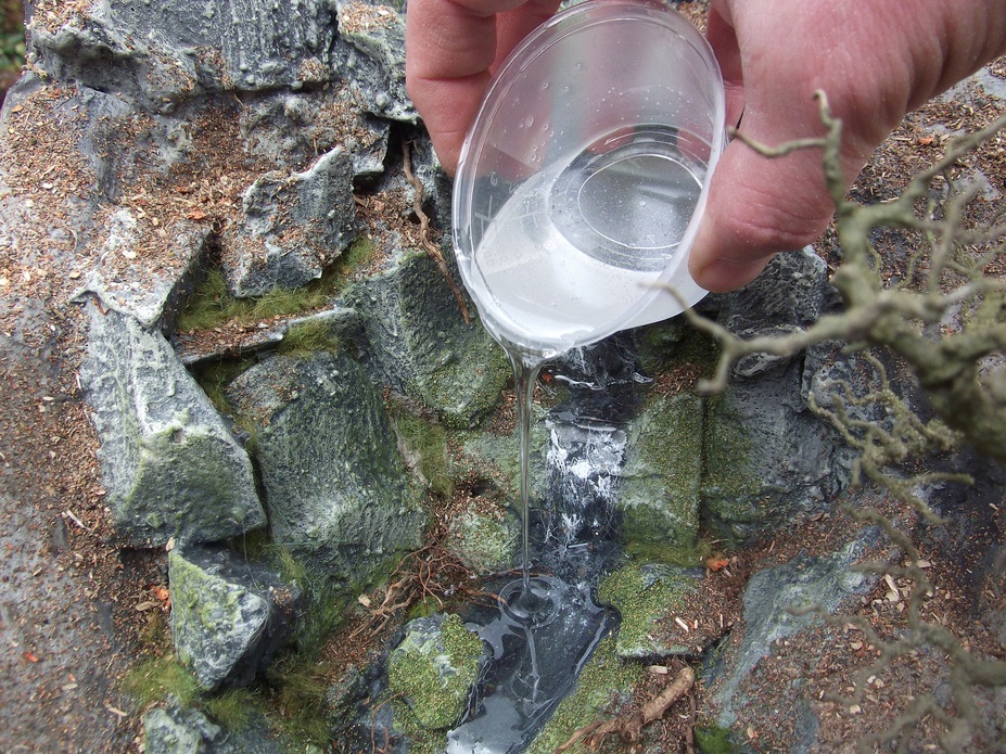 1:76 WATERFALL (APPROXIMATELY) Small 13