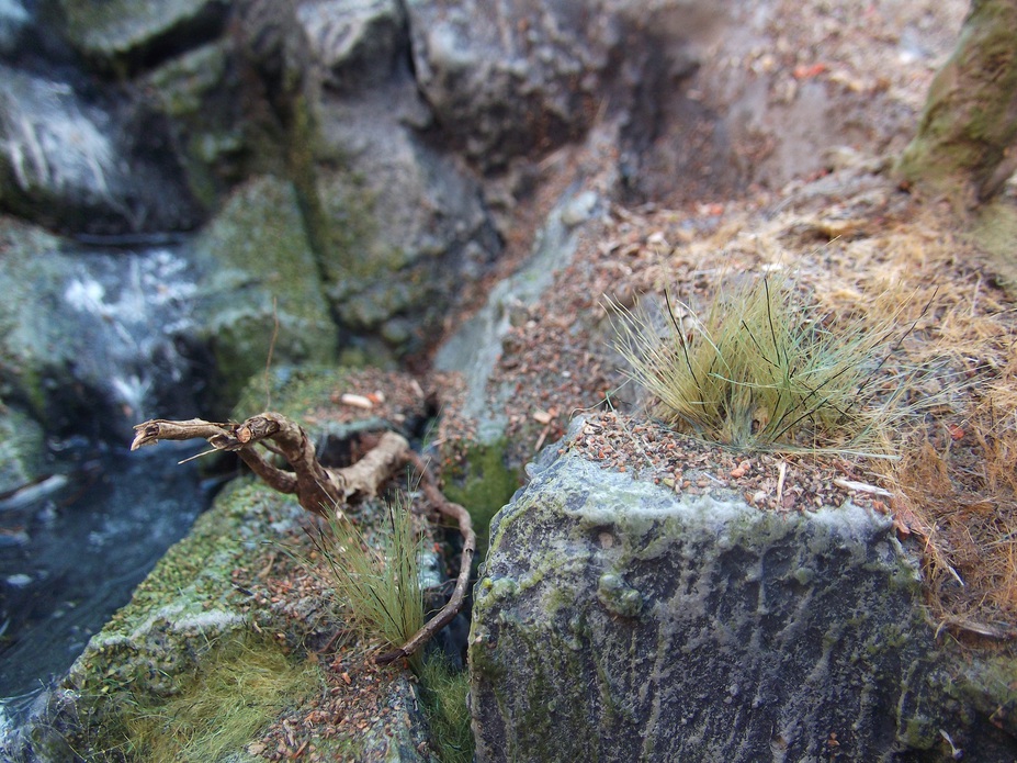 1:76 WATERFALL (APPROXIMATELY) Small 17
