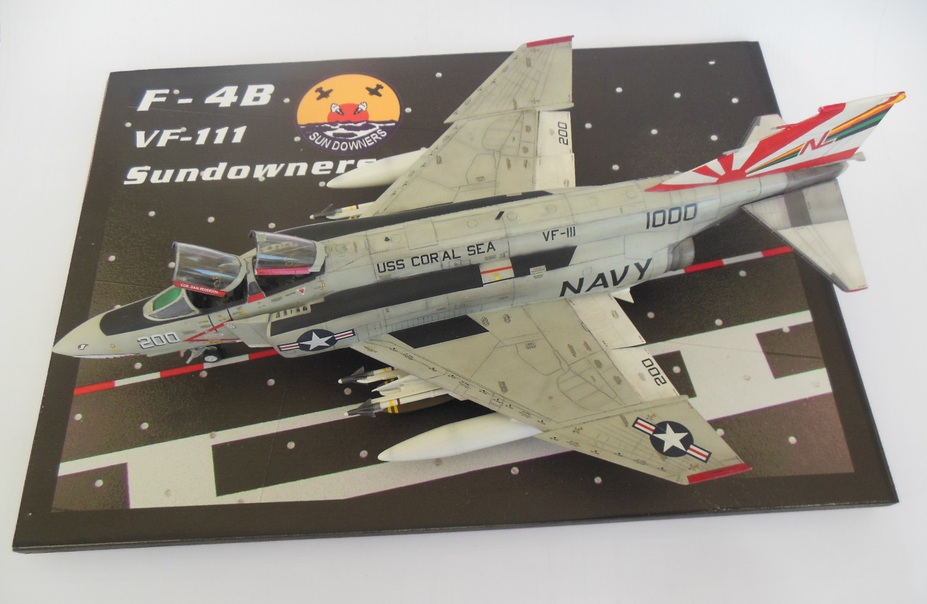 F-4B VF-111 SUNDOWNERS  Small 14
