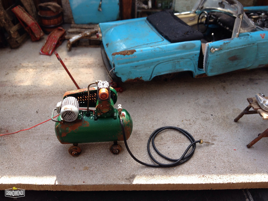 BarnGarage Diorama Ford Thunderbird 1955 Small 5