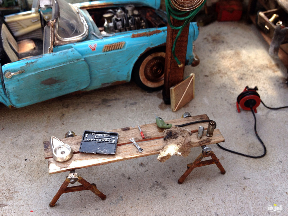 BarnGarage Diorama Ford Thunderbird 1955 Small 16