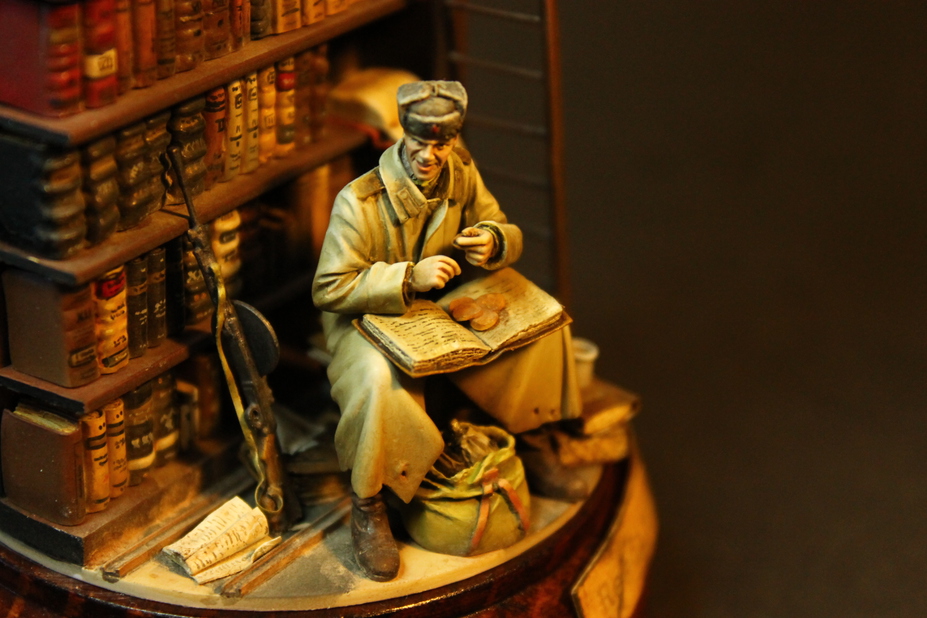 Reading a book. 1/35 scale. Small 4