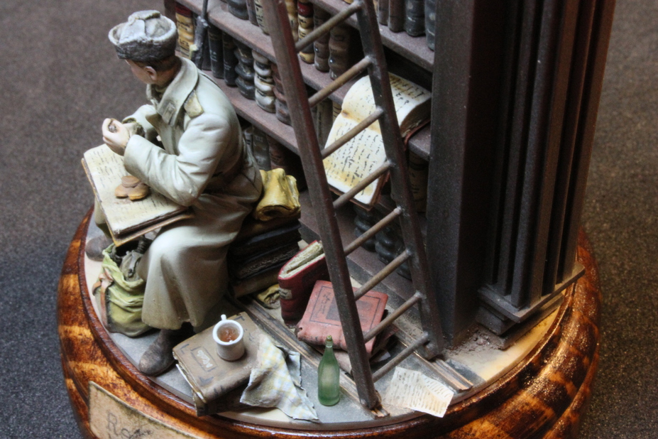 Reading a book. 1/35 scale. Small 7