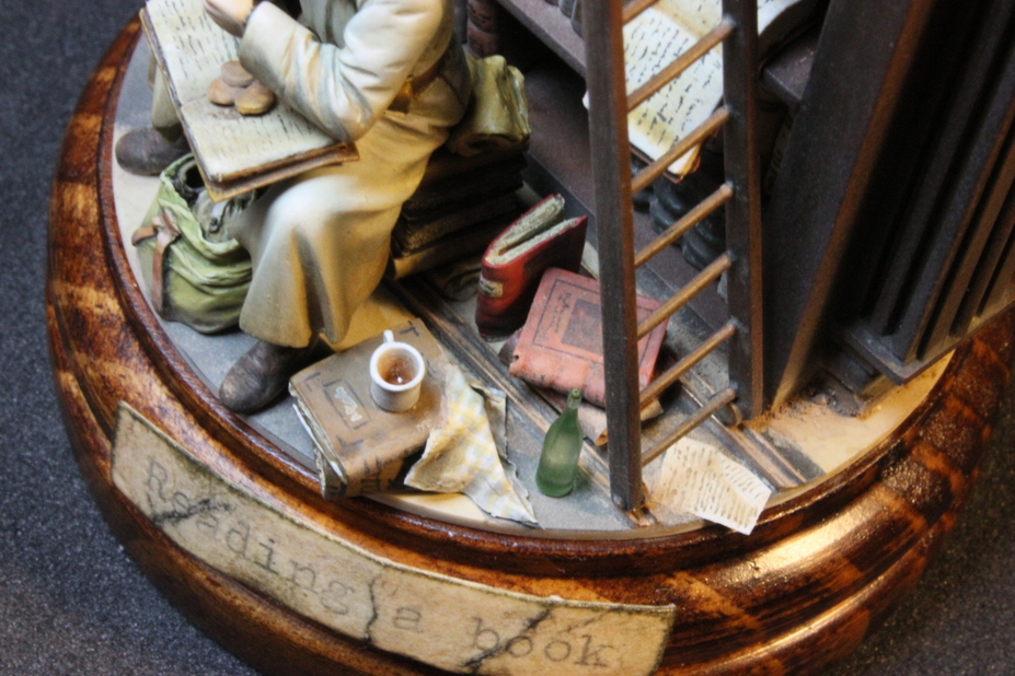 Reading a book. 1/35 scale. Small 11