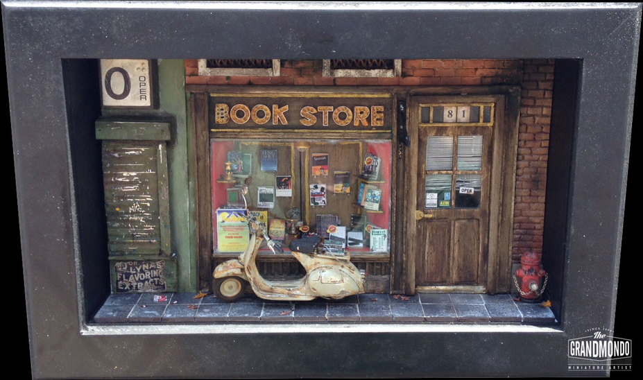 Vespa Piaggio & Bookstore Small 6