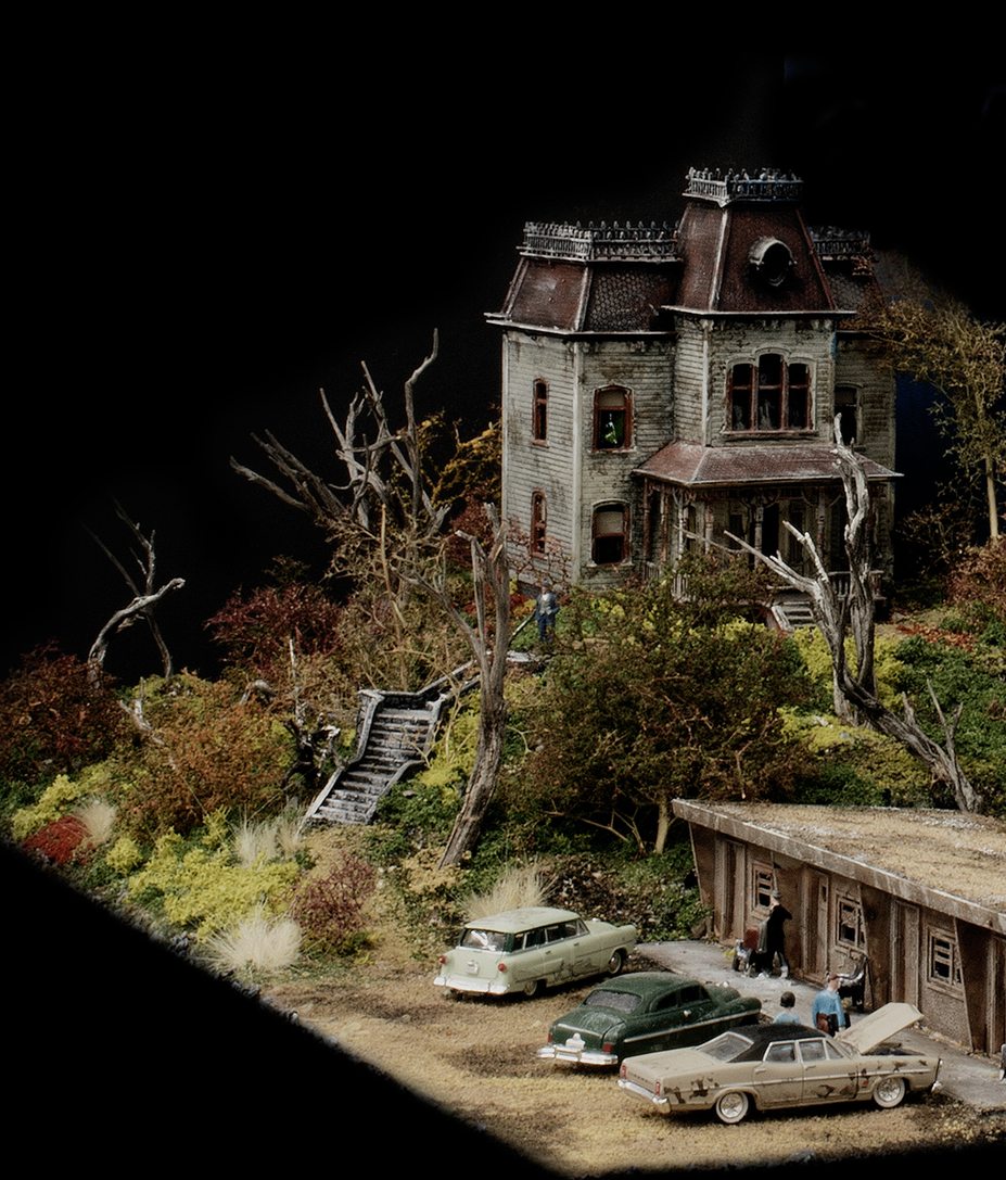Bates Motel Diorama Small 2