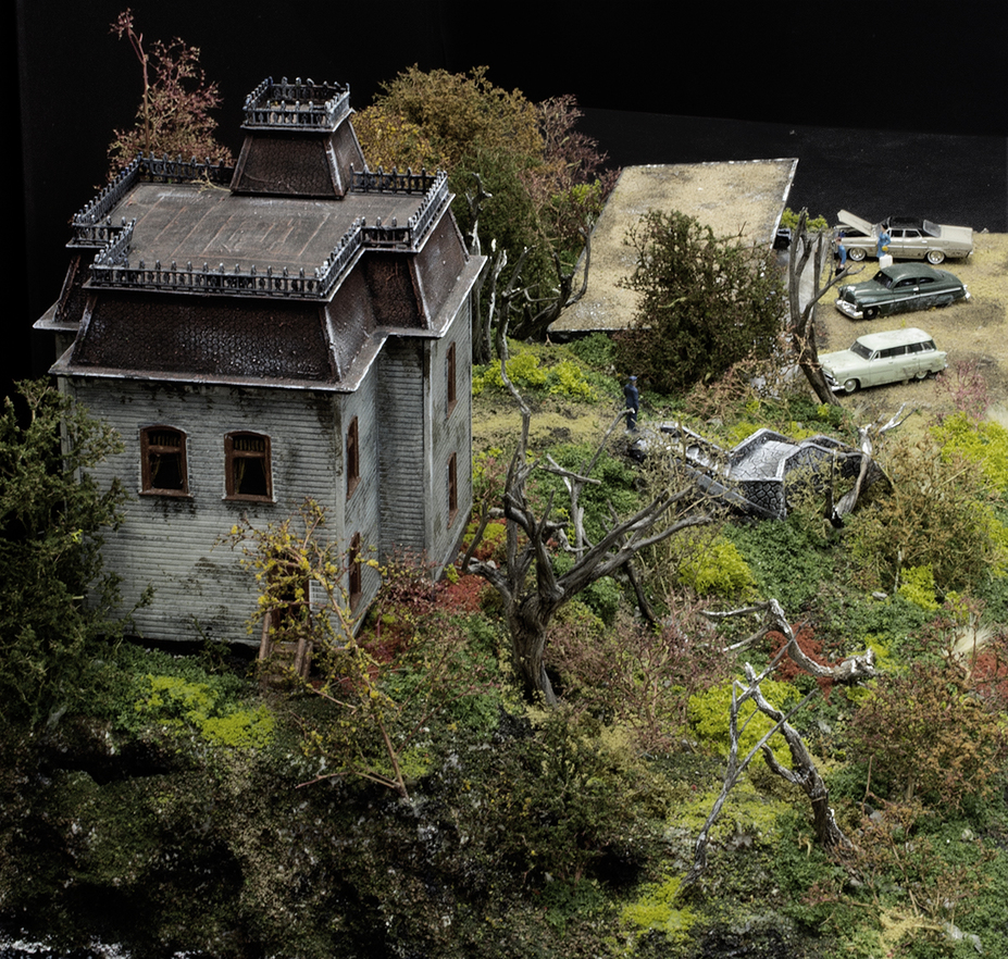 Bates Motel Diorama Small 4
