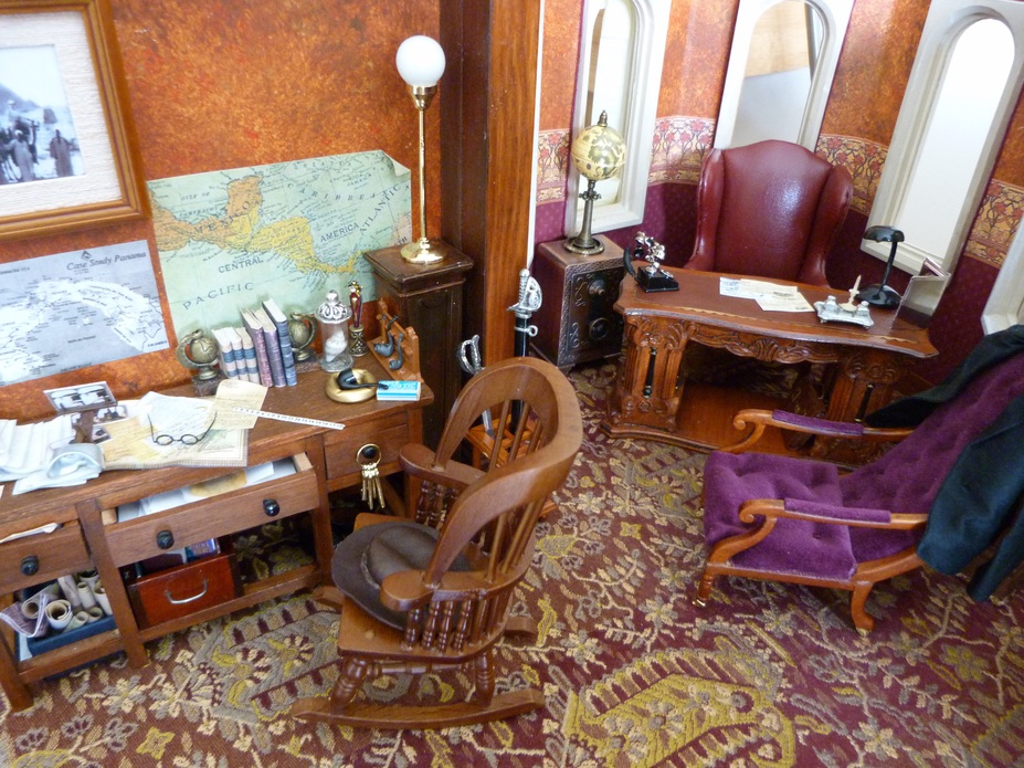 Arsenic and Old Lace Small 8