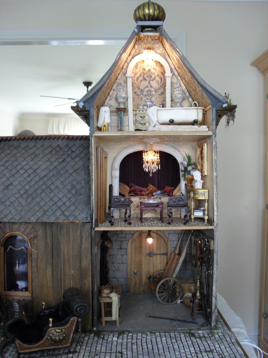 Russian Lodge Small 16