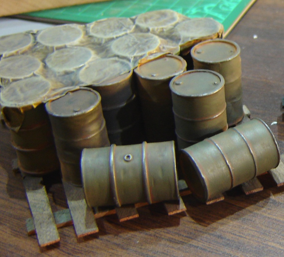 Scratch building 1/35 scale 200lt fuel drums