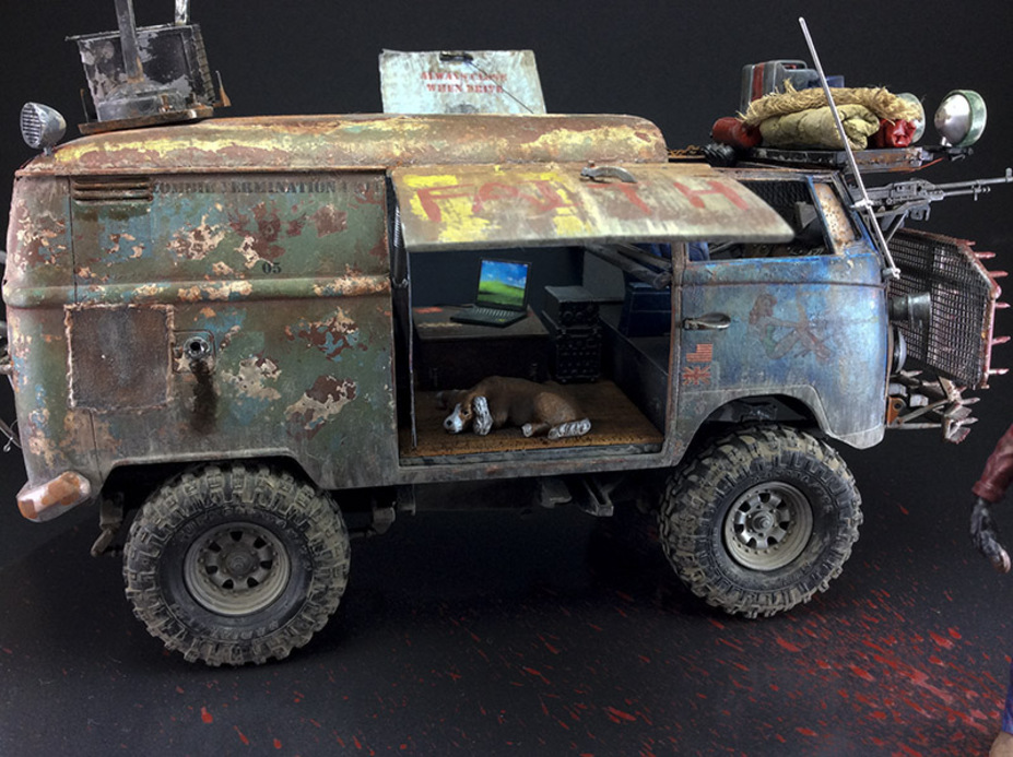 1/24 Volkswagen Van - Zombie Extermination Machine. Small 2