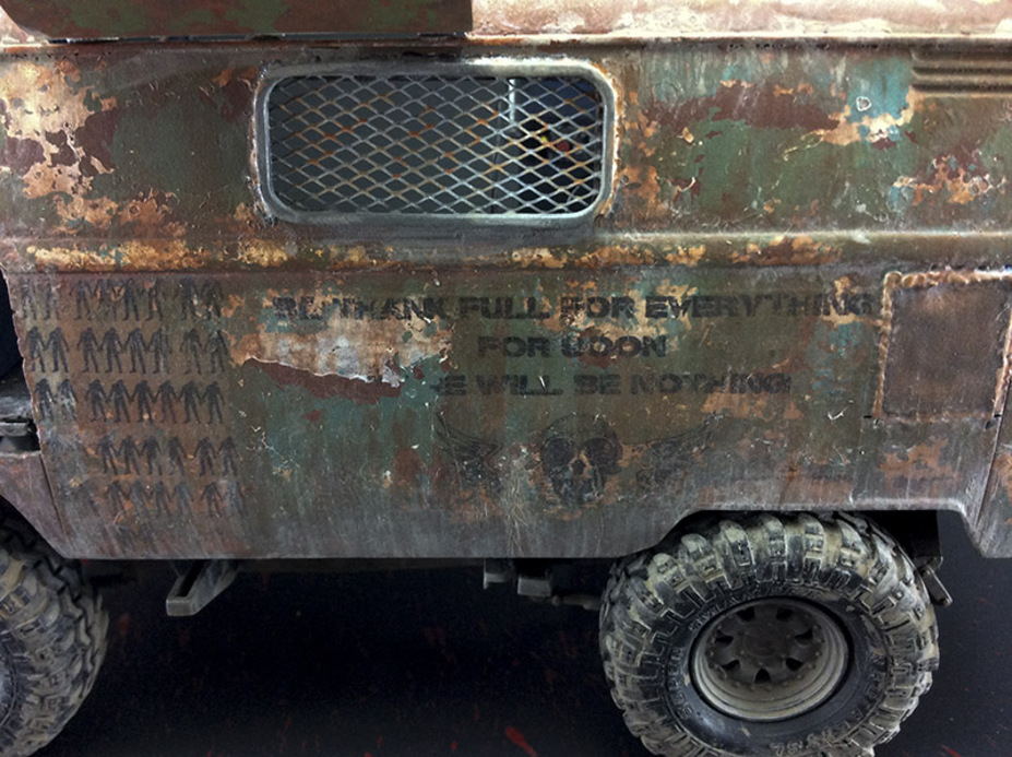 1/24 Volkswagen Van - Zombie Extermination Machine. Small 6