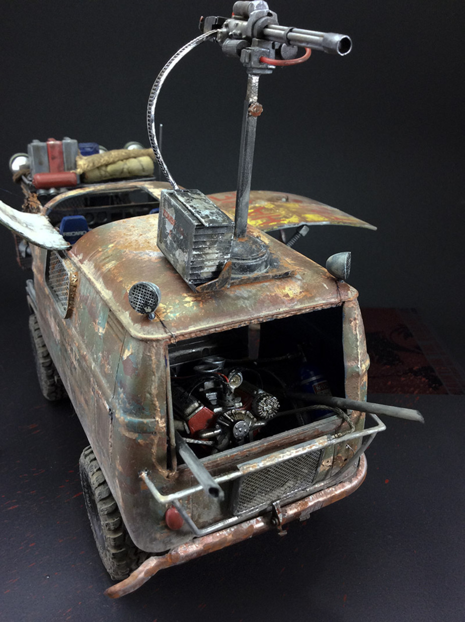 1/24 Volkswagen Van - Zombie Extermination Machine. Small 7