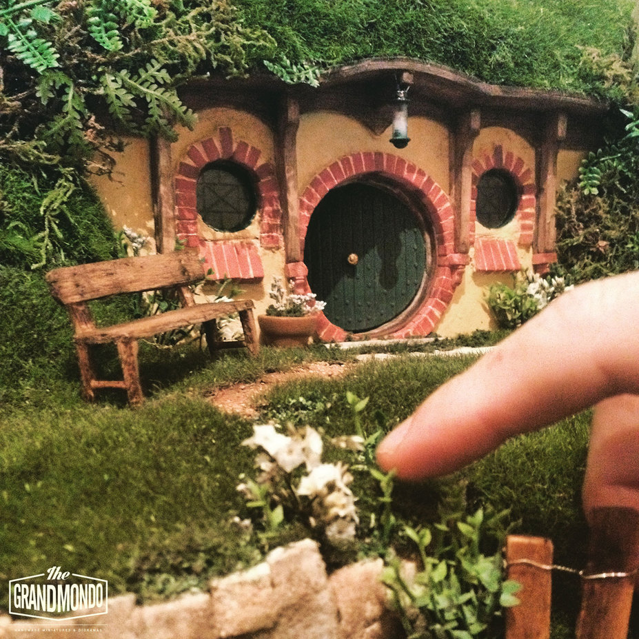 The Hobbit - Bilbo's Home Small 10