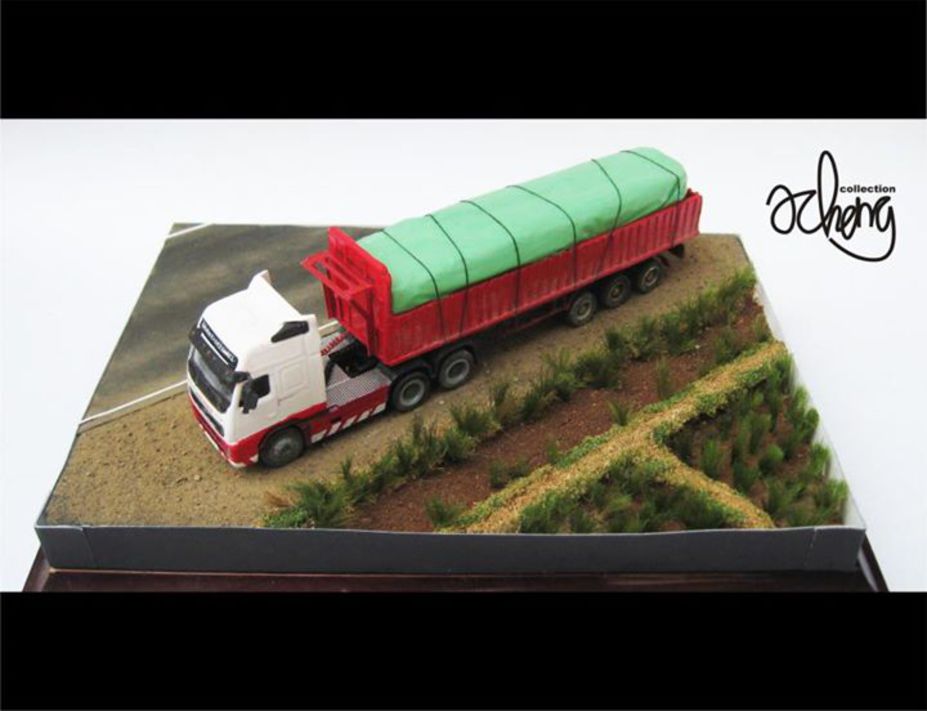 Volvo Truck Small 8