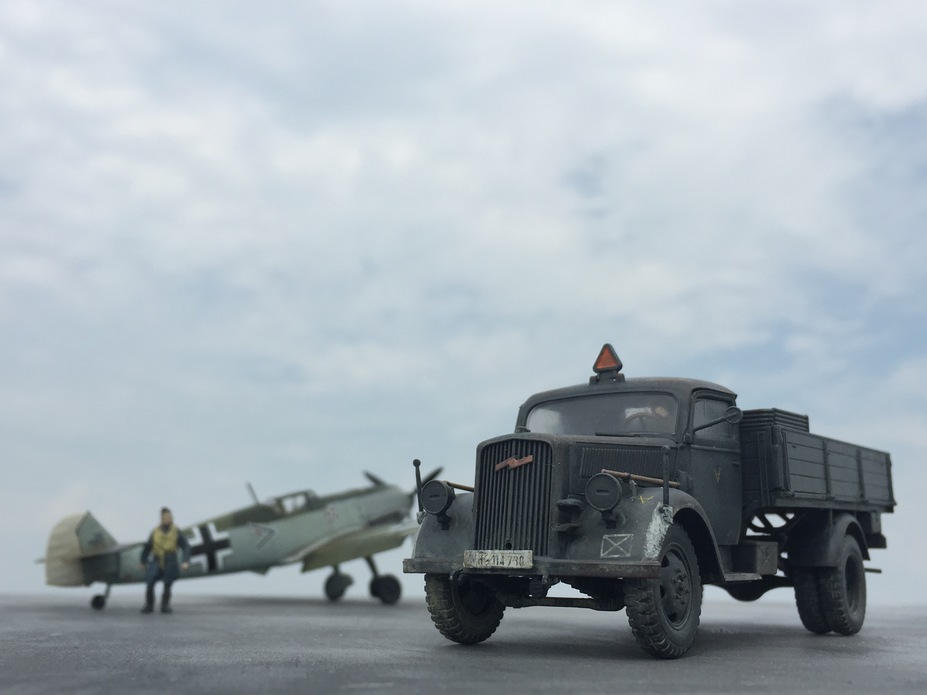 Cargo and Bf109E Small 1