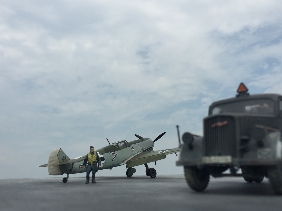 Cargo and Bf109E Small 3